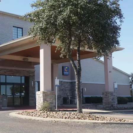 Comfort Inn & Suites Burnet-3